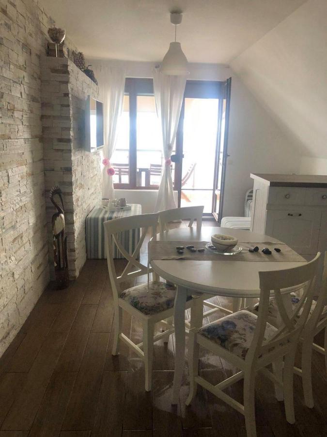 Apartment Nadejda Pomorie Ngoại thất bức ảnh